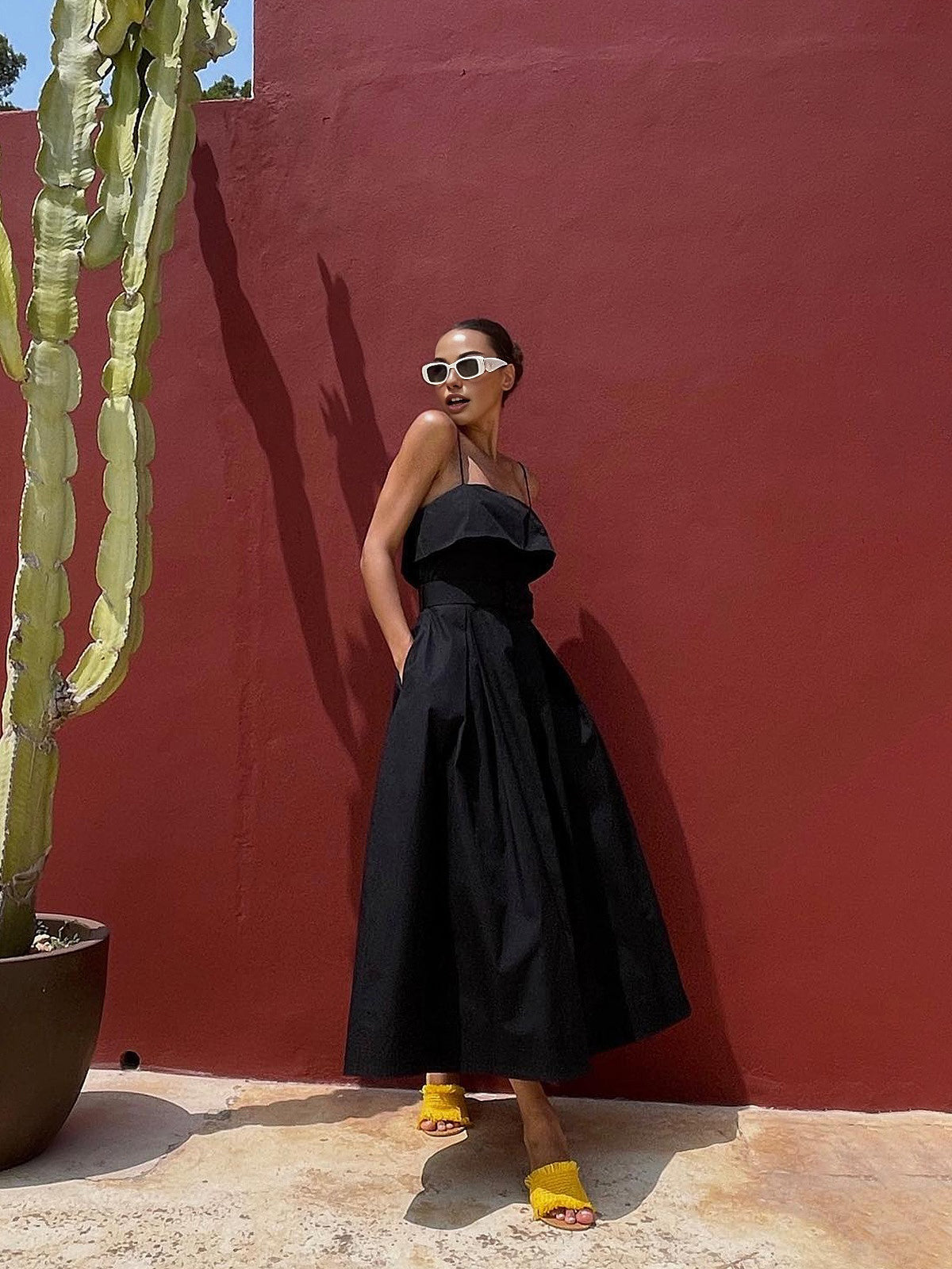 Günlük Kemerli Askılı Uzun Elbise