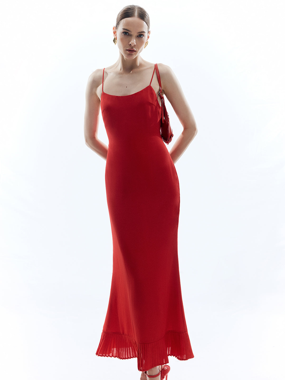 Sırtı Açık Kolsuz Düz Uzun Elbise