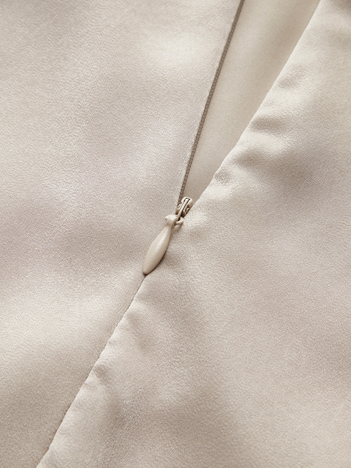 Tek Kollu Pileli Drapeli Elbise