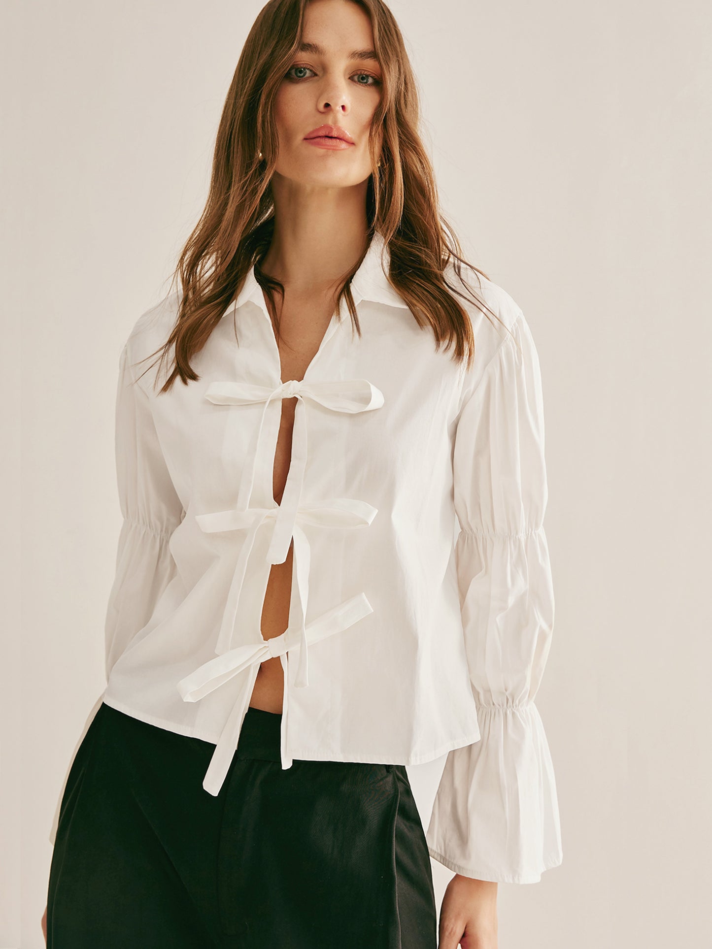 Pliseli Ön Bağcıklı Polo Gömlek