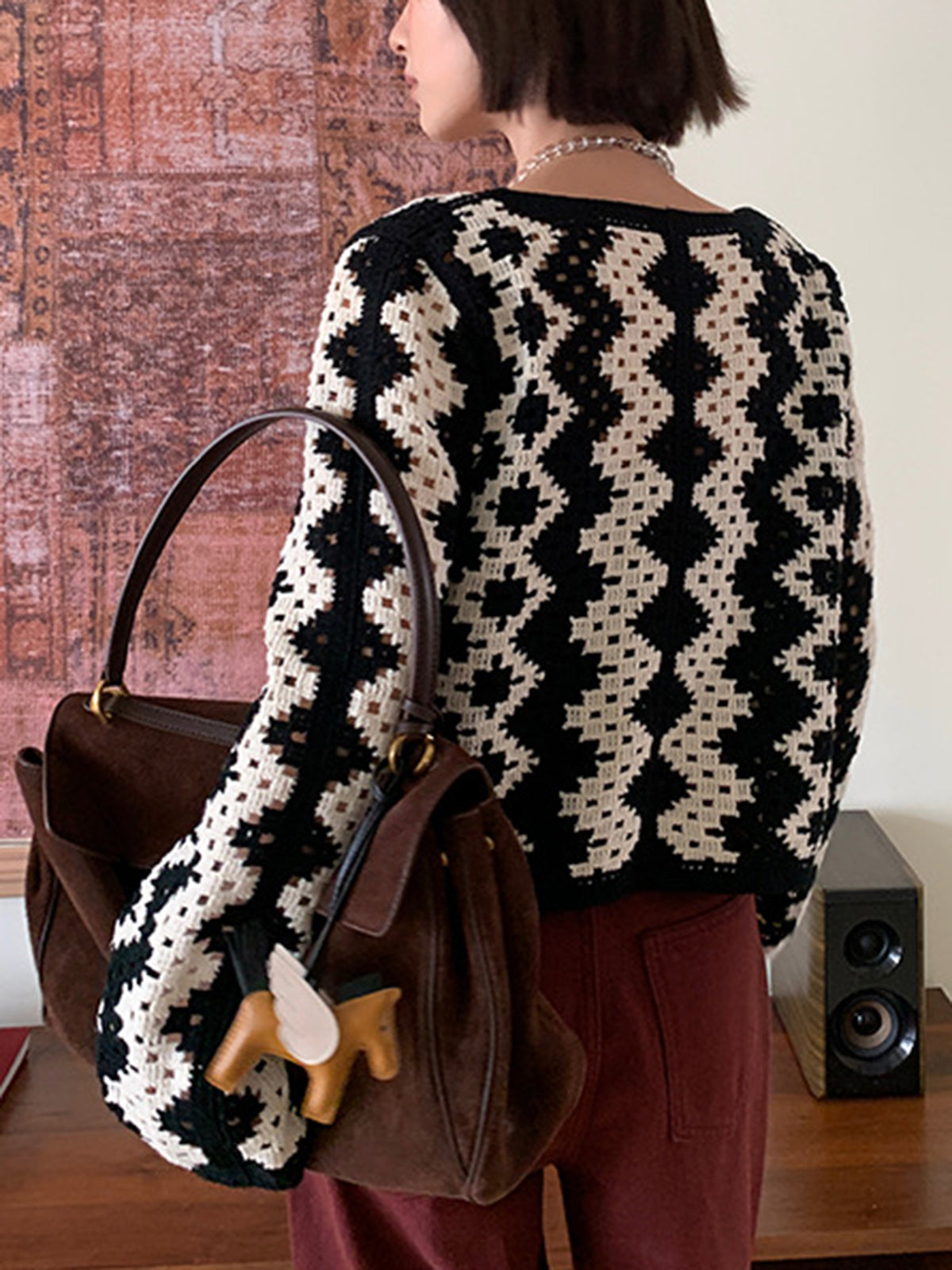 V Yaka Chevron Göğüslü Hırka