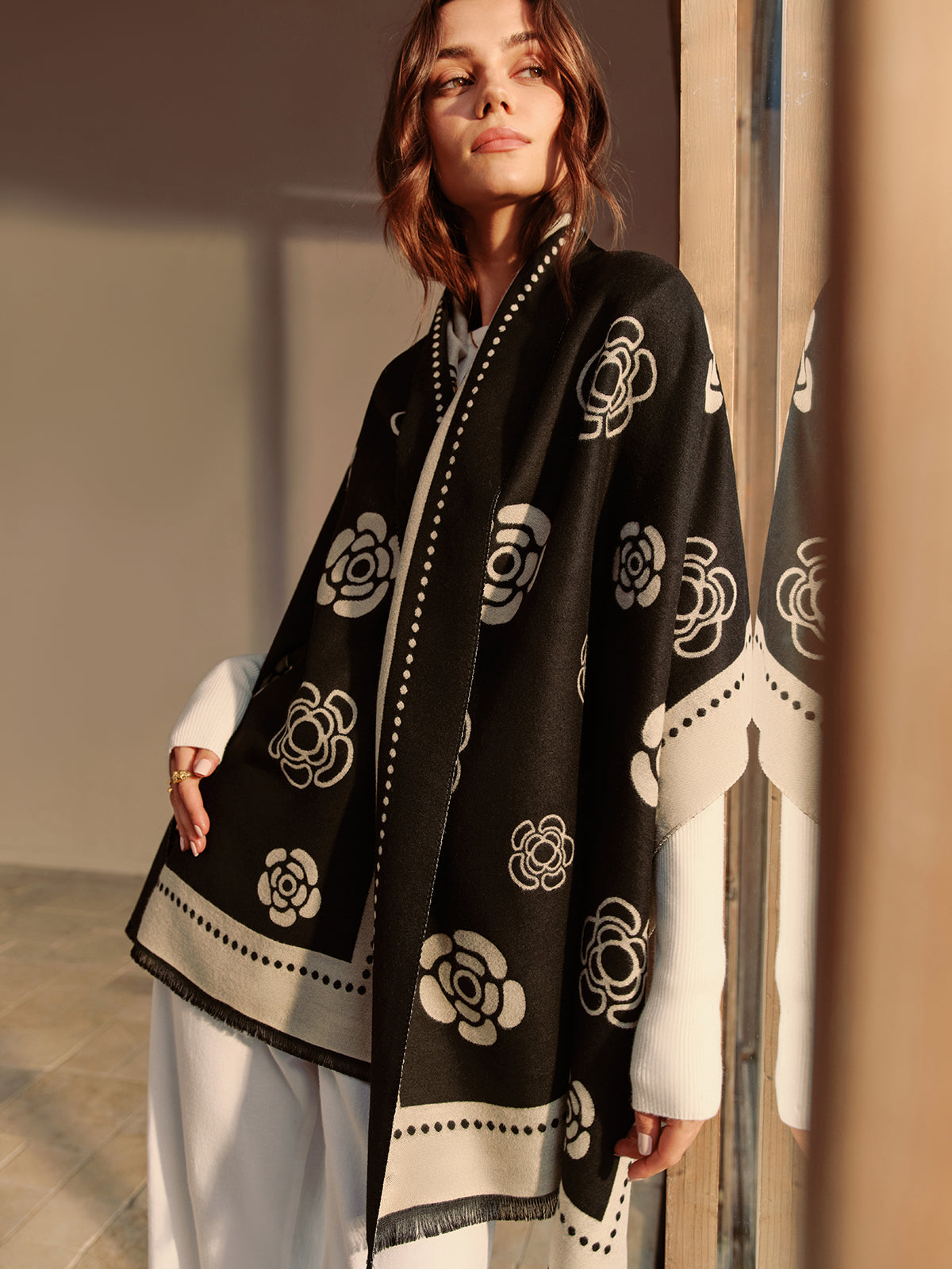 Çift Taraflı Kamelya Püsküllü Atkı