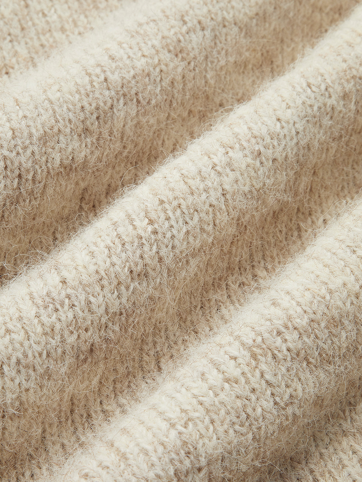 Şık Kalp Düğmeli Hırka