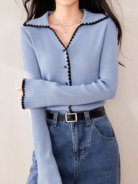 İşlemeli Yakalı Hırka