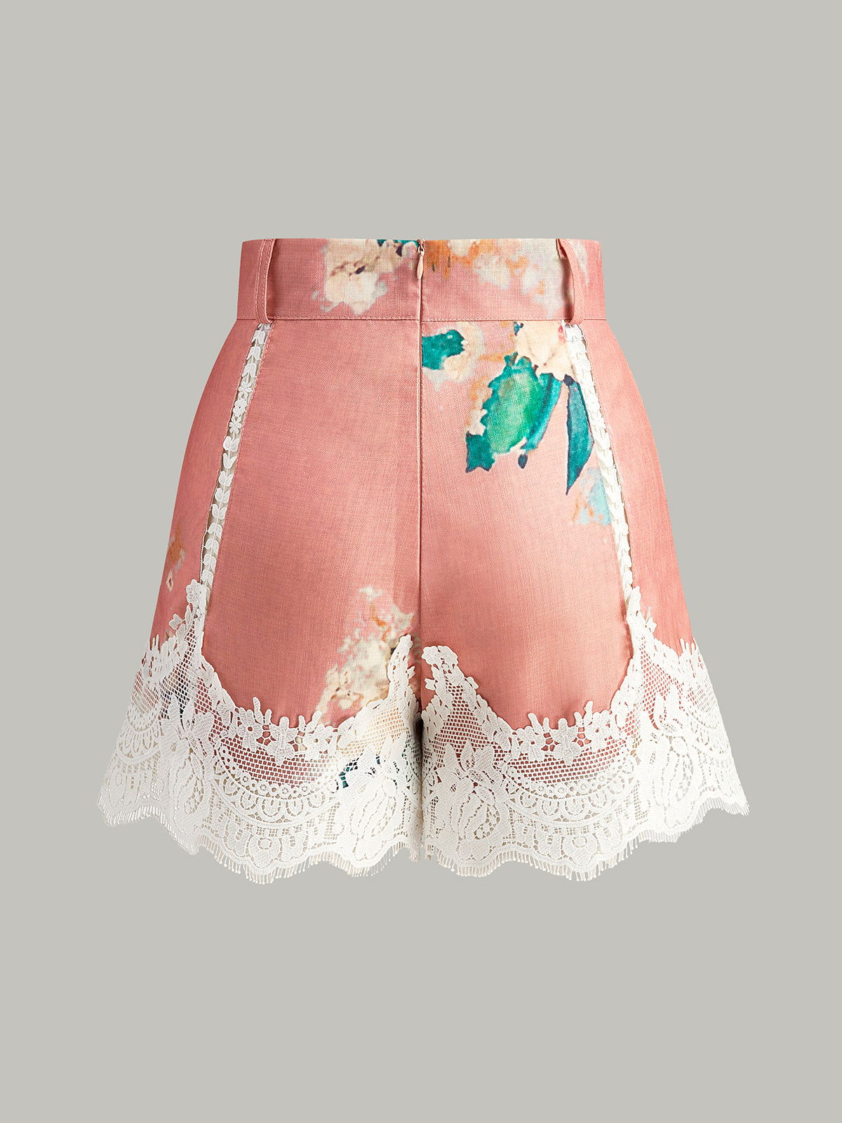 Dantel Detaylı Çiçek Desenli Kemerli Şort Takımı