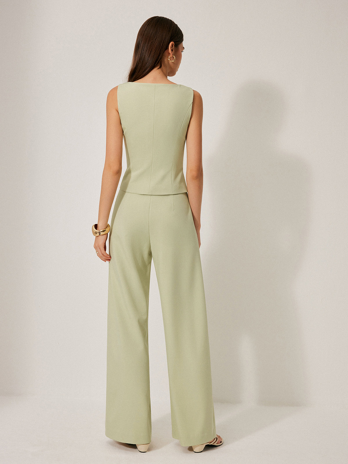 Metal Detay V Yaka Kolsuz Yelek