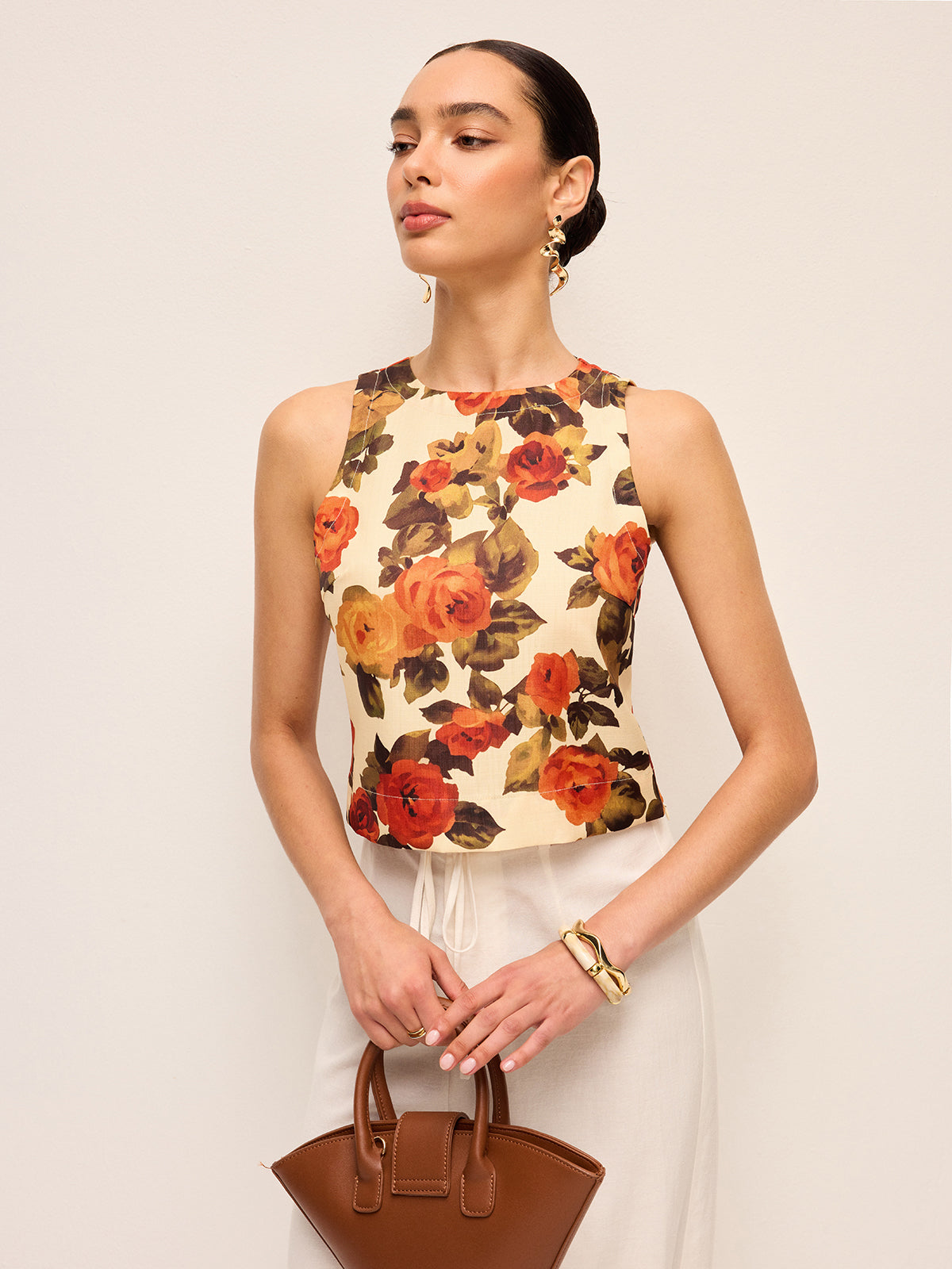 Çiçek Desenli Fiyonk Detaylı Tank Top