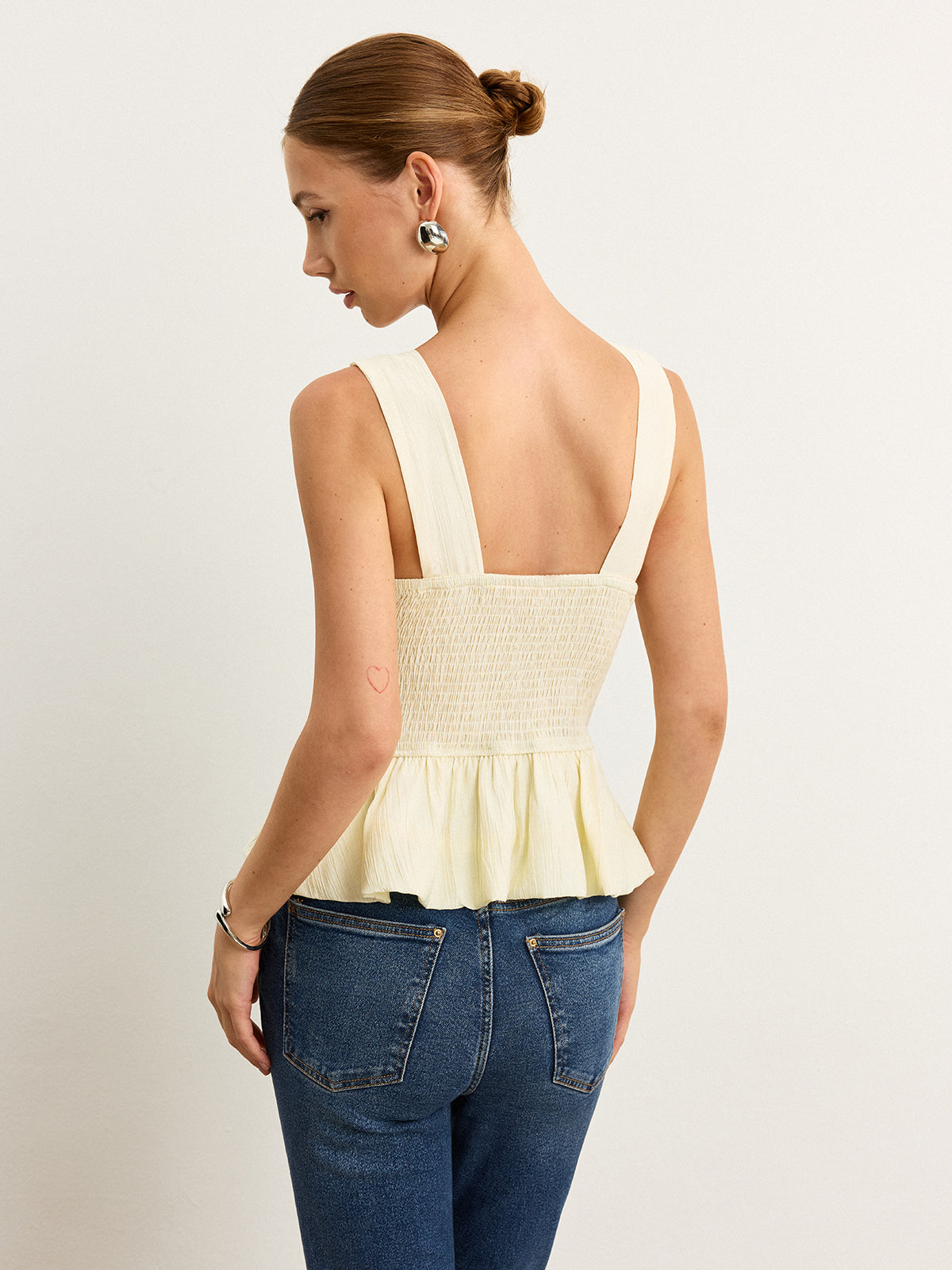 Peplum Etek Ucuyla Fiyonk Detaylı Büzgülü Üst