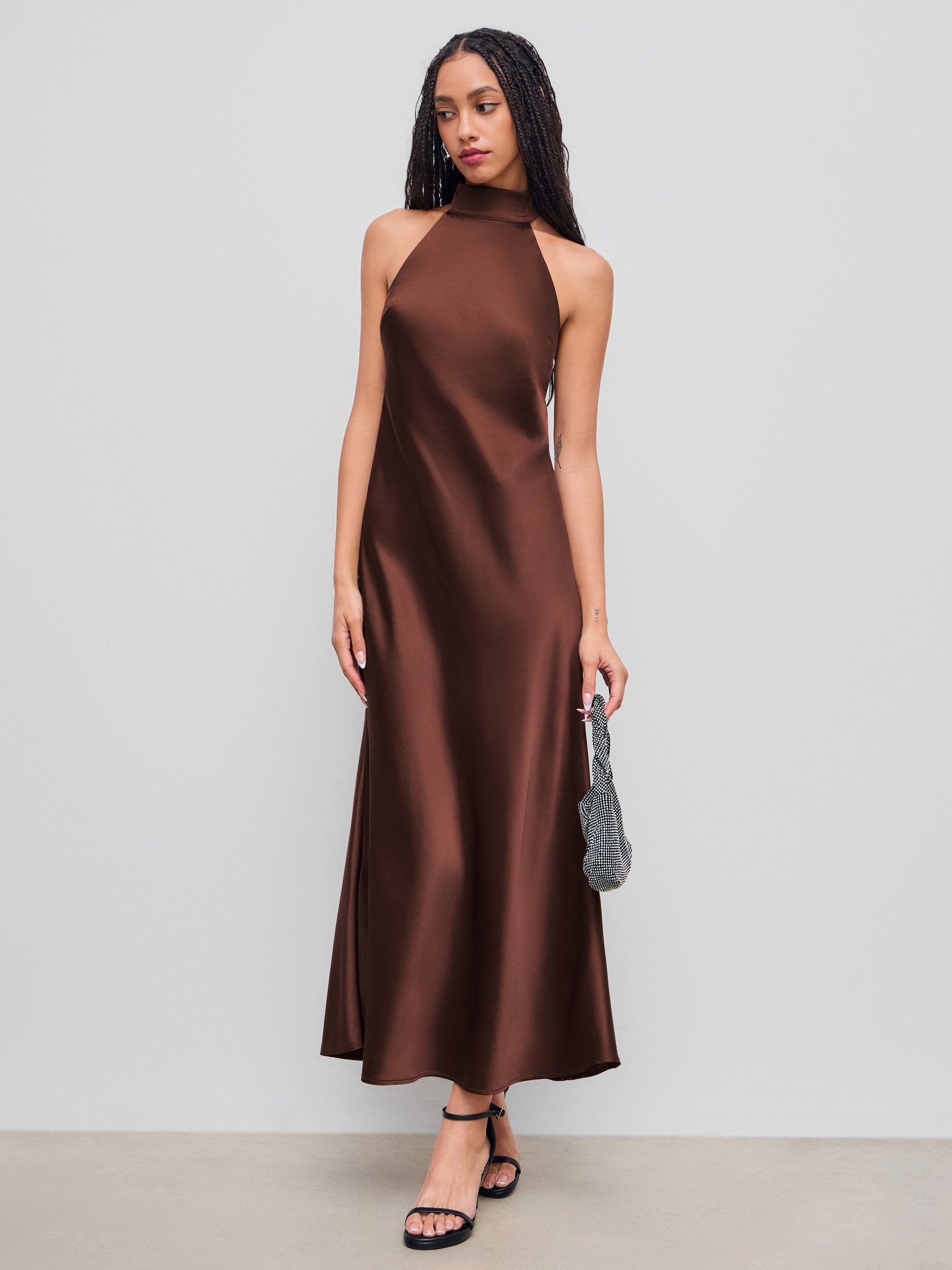 Vestido maxi satinado halter con espalda descubierta - Café - imagen 1