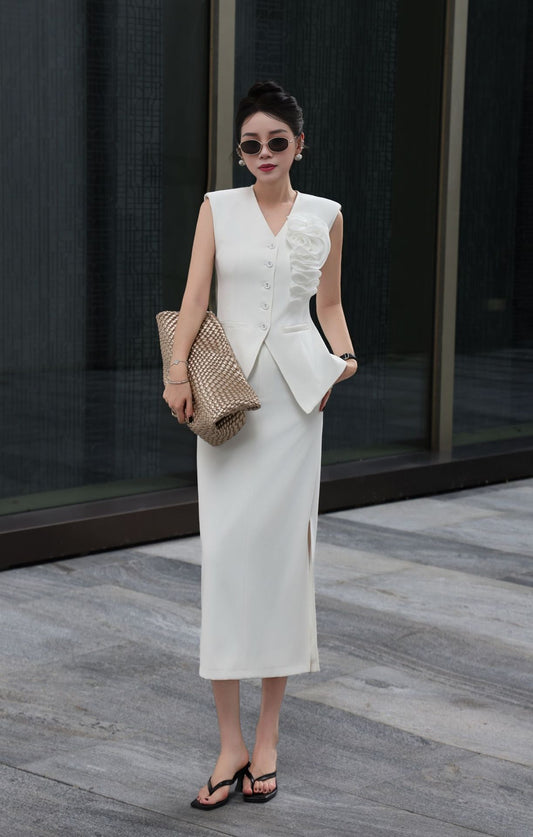 Çiçek İşlemeli Düğme Detaylı Takım