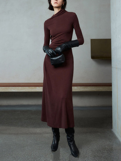 Vücuda Oturan Asimetrik Yaka Uzun Kollu Kıvrımlı Uzun Elbise