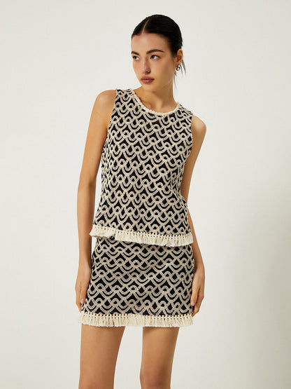 Tığ İşi Dalga Deseni Püskül Dekorlu Atlet