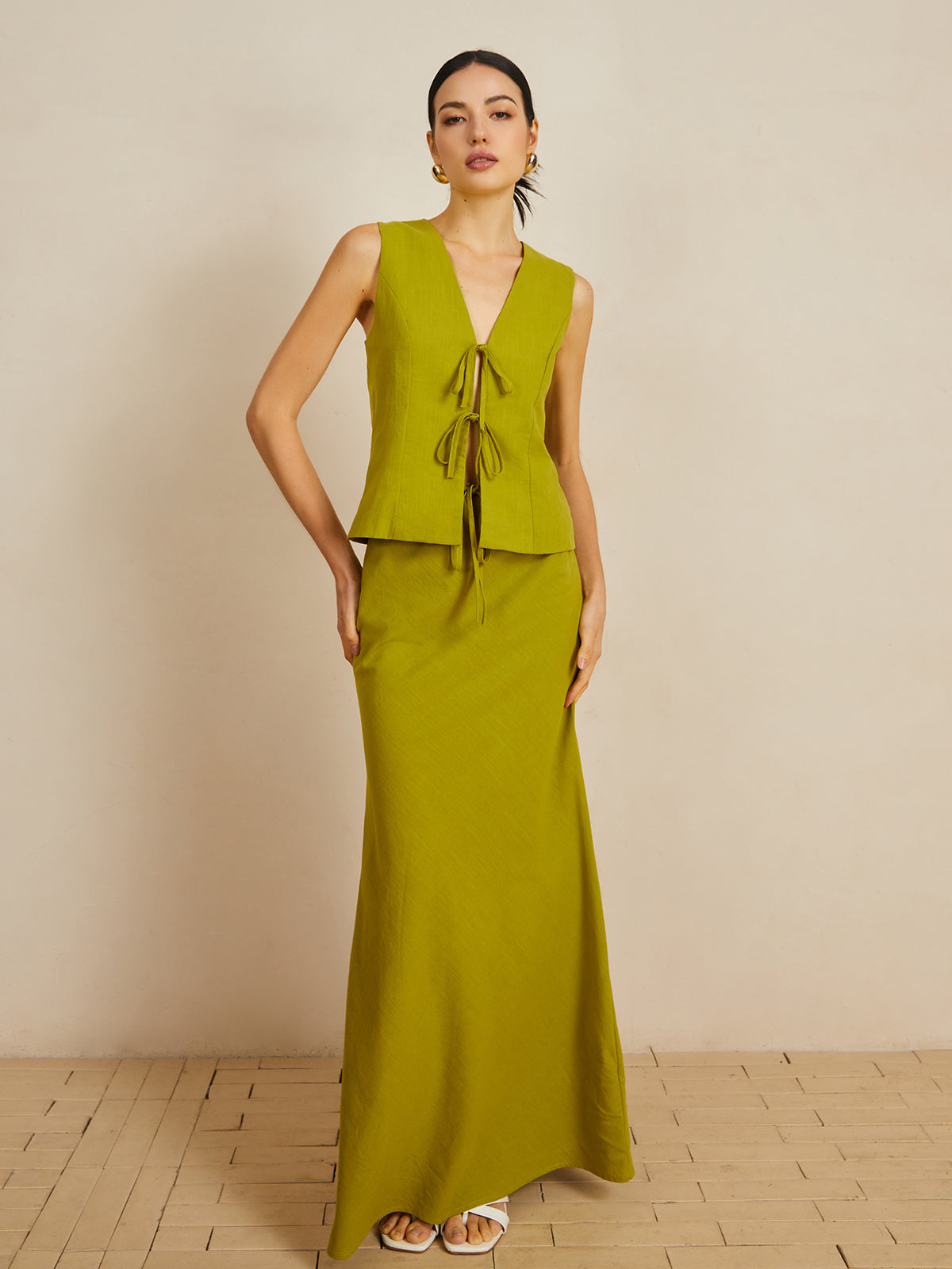 Pamuklu V Yaka Önden Bağlamalı Etek Takımı