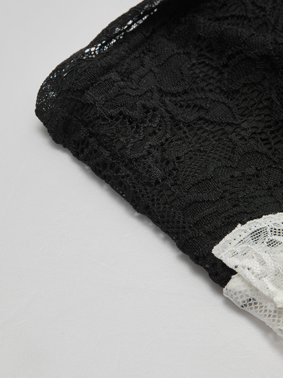 Renk Bloklu Dantel Askılı Üst