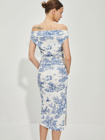 Düz Yakalı Bölünmüş Elbise Yazdır