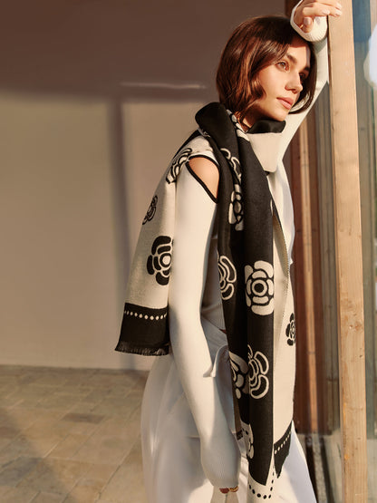 Çift Taraflı Kamelya Püsküllü Atkı