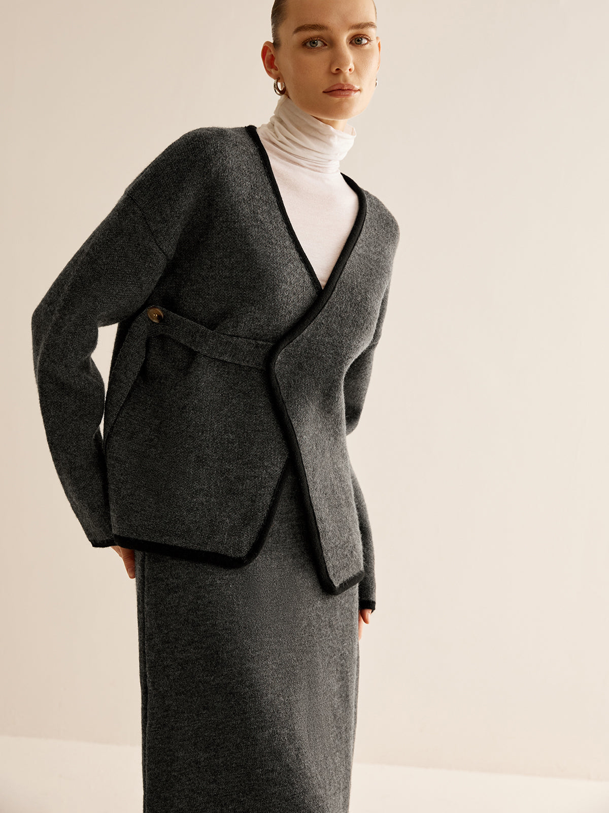 Kontrast Yan Borulu Kemerli Kazak Koordinatları