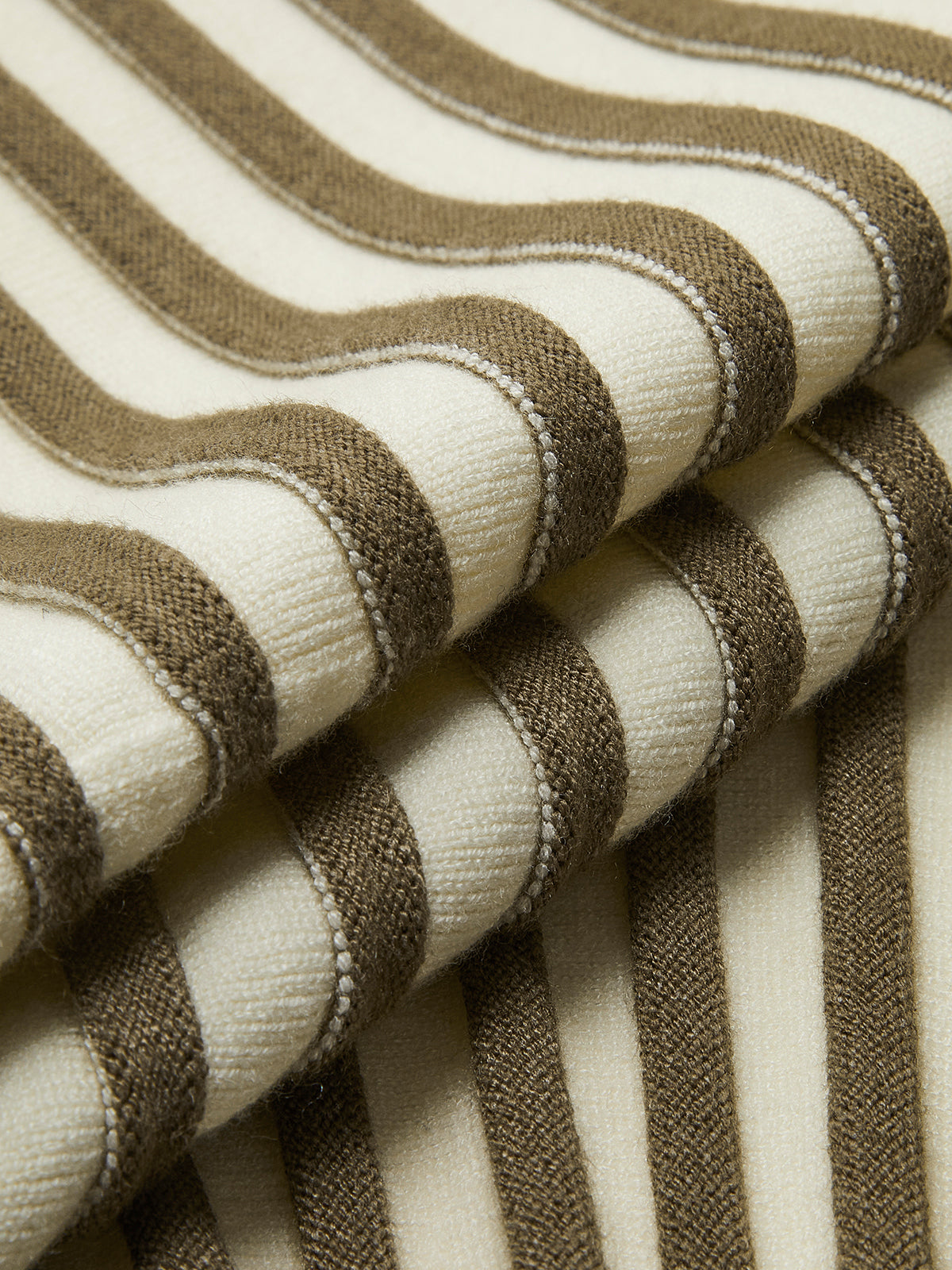 İnce Çizgili Düğmeli İnce Hırka