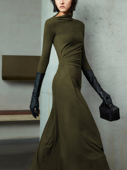 Vücuda Oturan Asimetrik Yaka Uzun Kollu Kıvrımlı Uzun Elbise