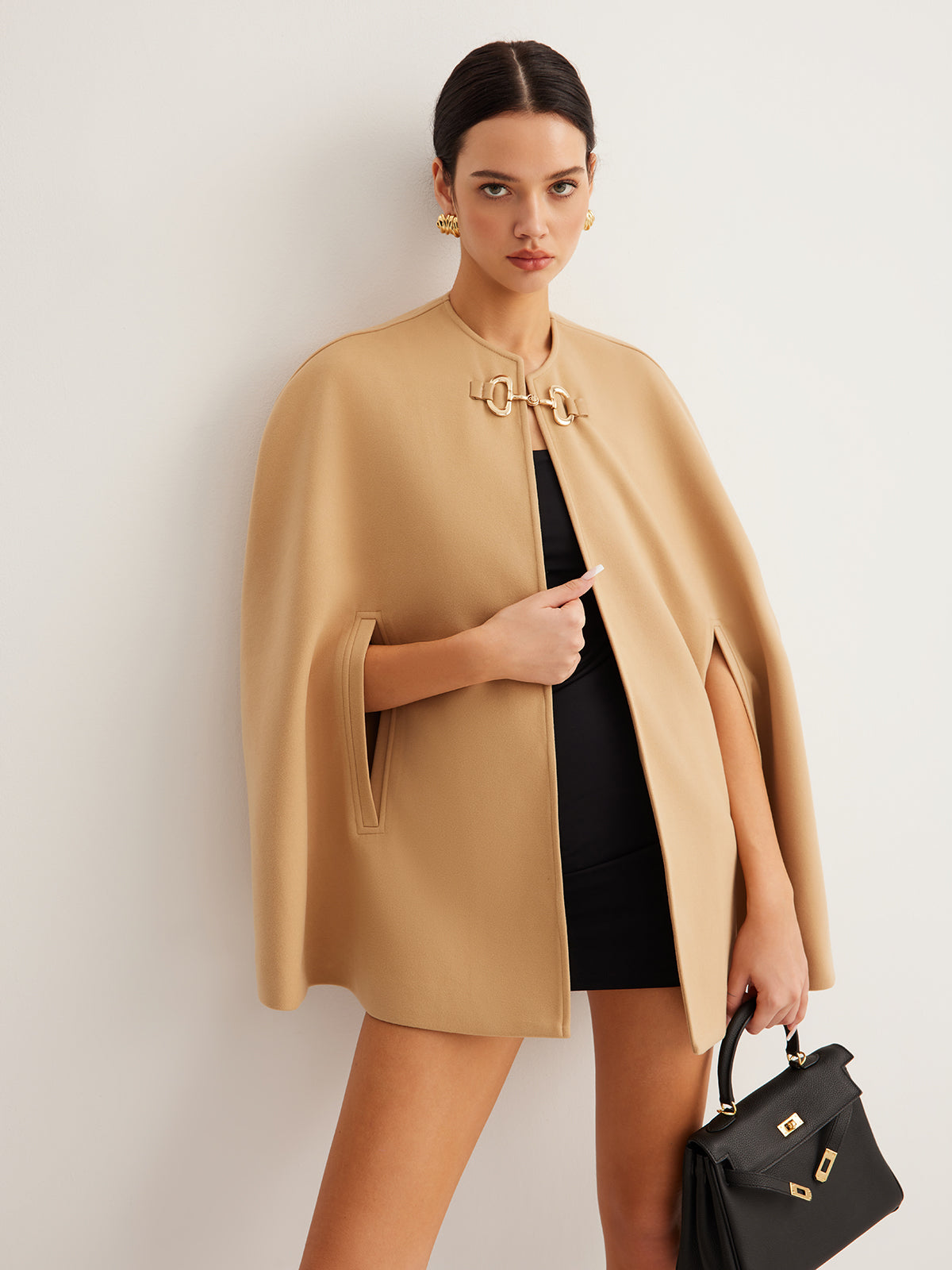 Metal Detaylı Düz Tweed Pelerin