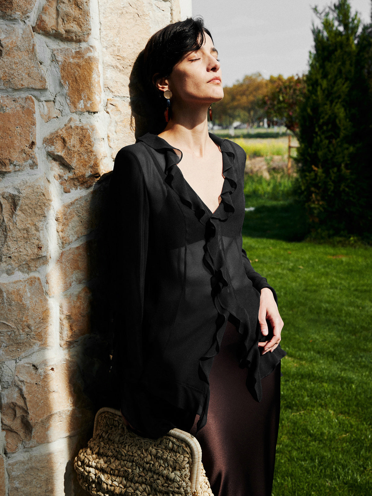 Yarı Şeffaf Volanlı İnce Bluz