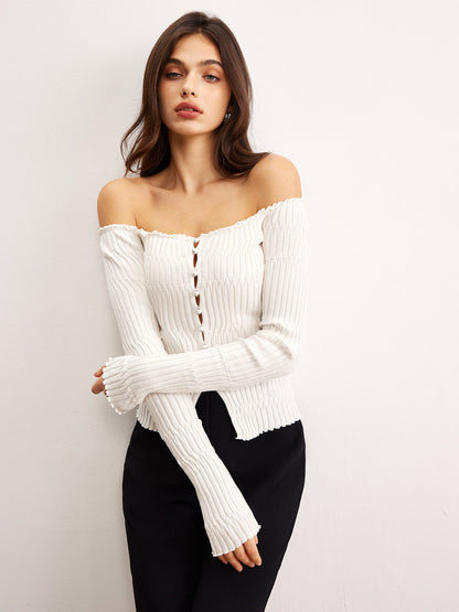 Omuzları Açık Marul Kenarlı Hırka