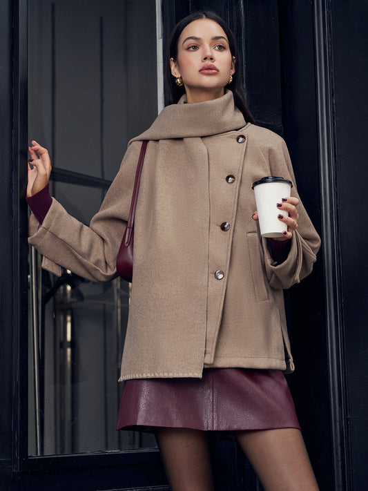 Pileli Ceket Ve Uyumlu Düğmeli Atkı