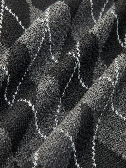 Eşkenar Dörtgen Desenli Kemer Düğmeli Hırka