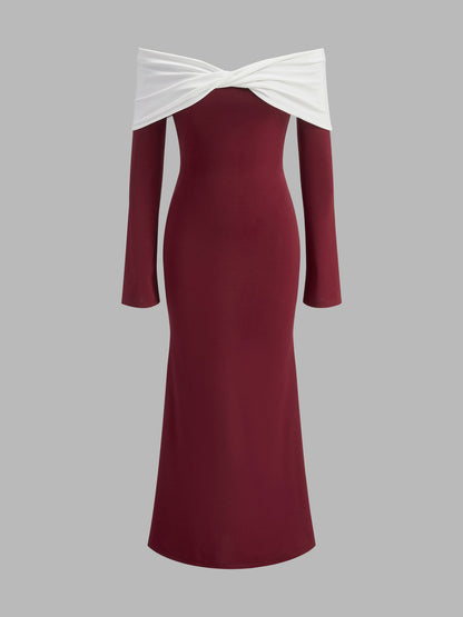 Omuzları Açık Kırışık Çan Kollu Elbise