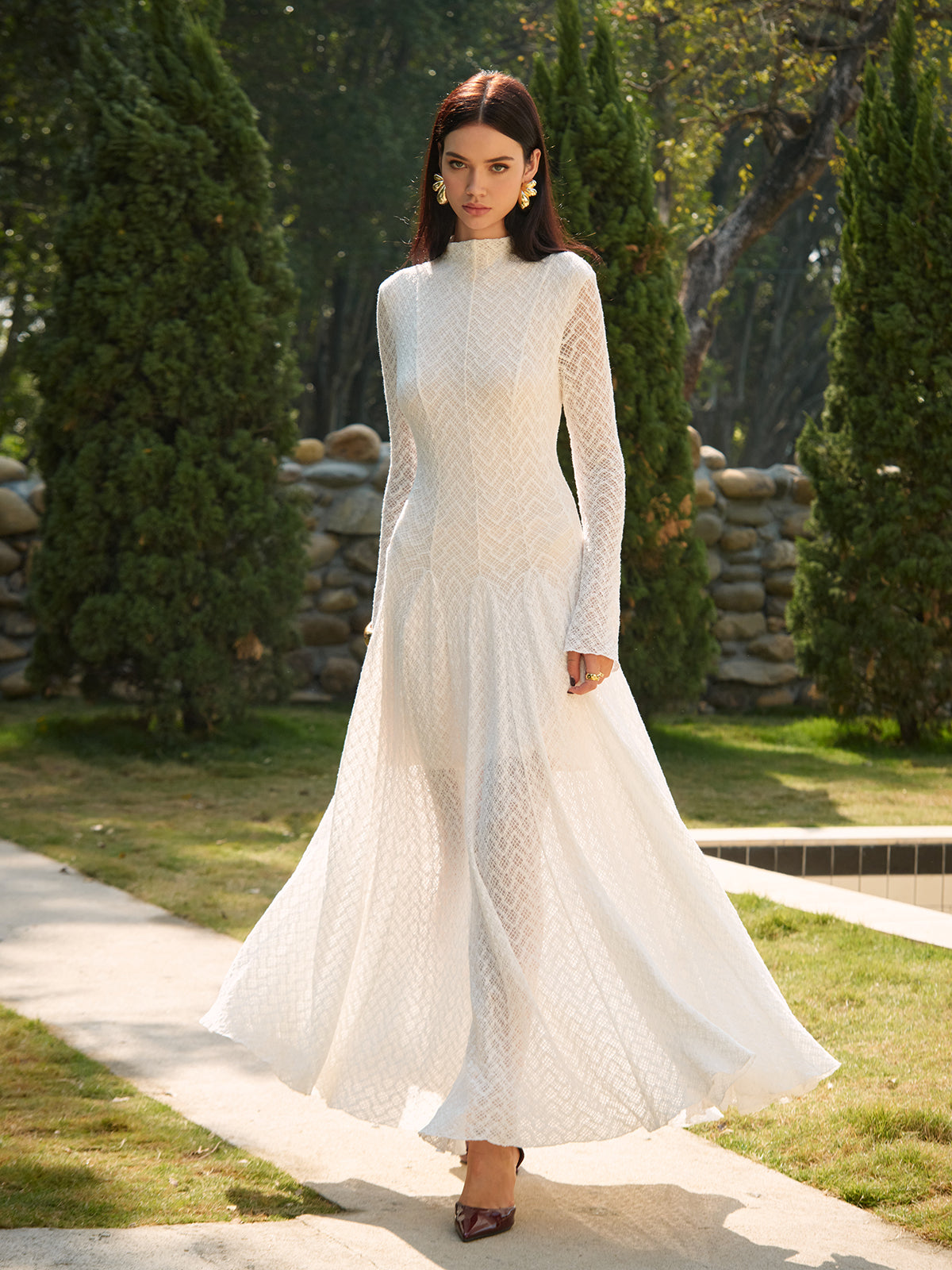 Yarı Şeffaf Balıkçı Yaka Dantel Uçuşan Uzun Elbise