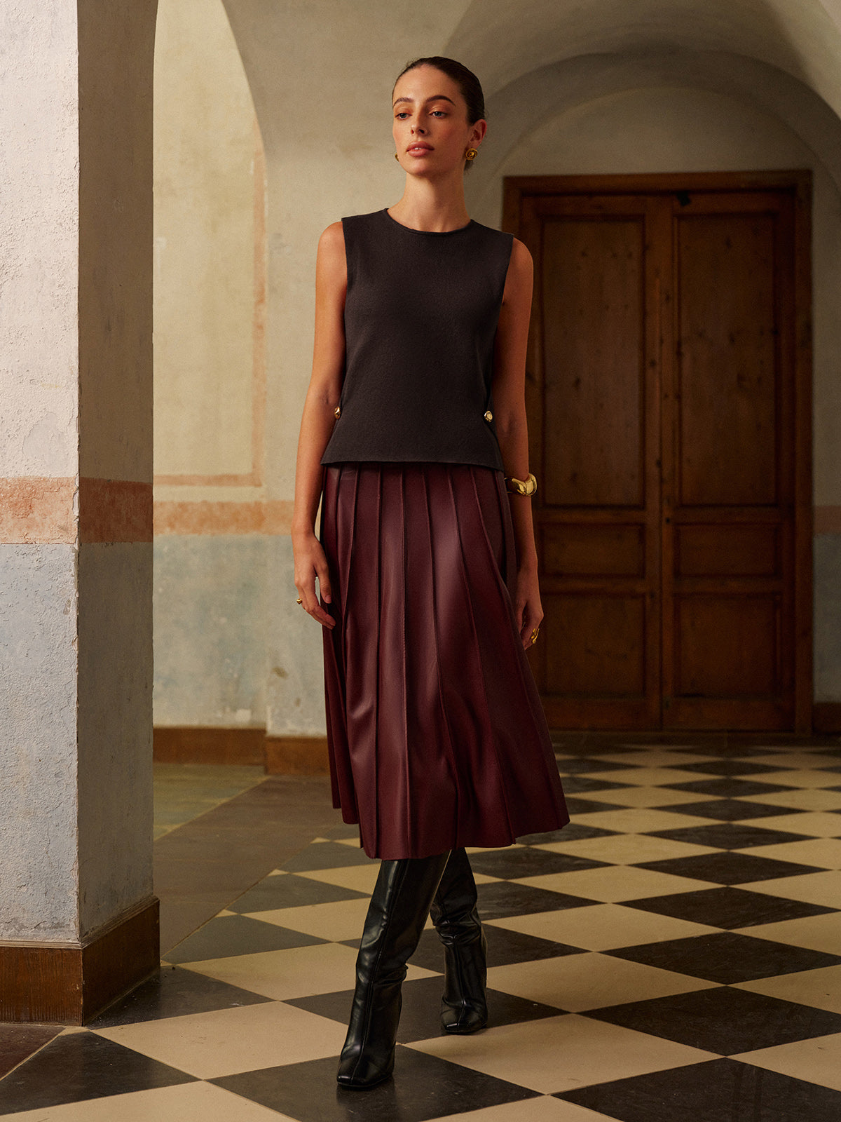 Metal Detaylı Regular Fit Kazak Yelek