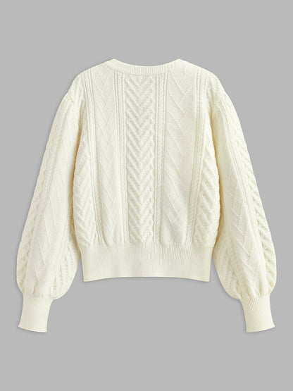 Önü Fiyonklu Örgü Top Dekorlu Kazak