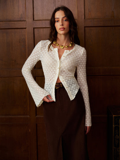 Yarı Şeffaf Çan Kol Düğmeli İnce Bluz