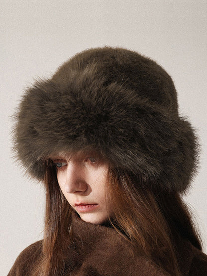 Minimalist Tüylü Kova Şapka