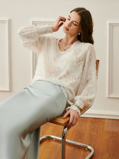 Yarı Şeffaf V Yaka Fener Kol İşlemeli Üst