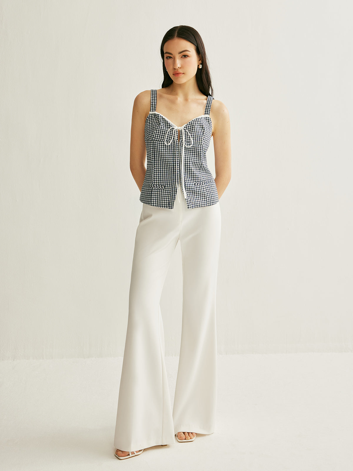 Ekose Önden Bağlamalı Kolsuz Üst