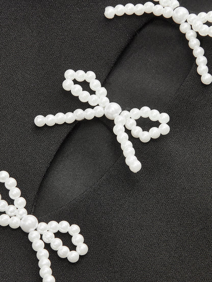 Fiyonklu Dekor Kesik Pileli Askılı Kısa Elbise