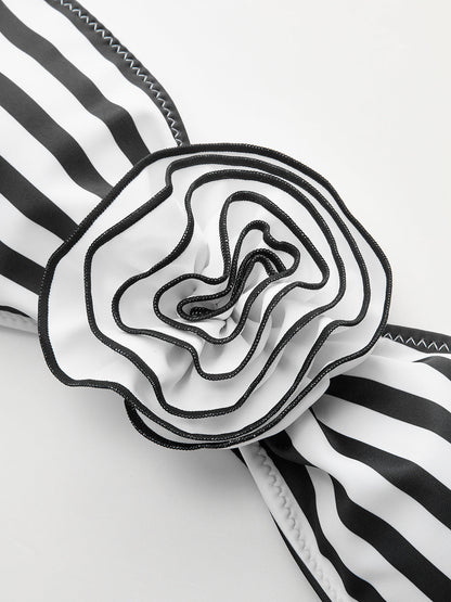 Çizgili Çiçek Detaylı Bandeau Bikini Takımı