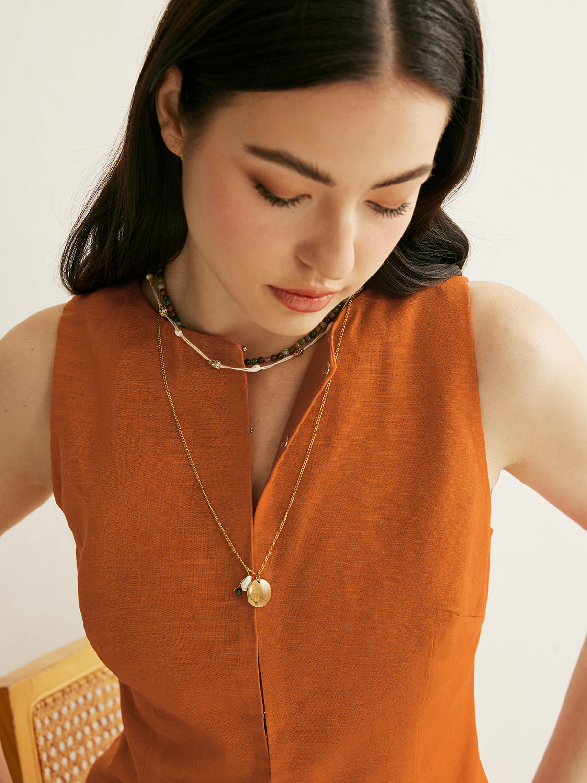 Önü Bölünmüş Kemerli Etek Takımı