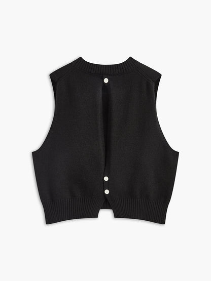 Çiçek İşlemeli Düğmeli Örgü Yelek