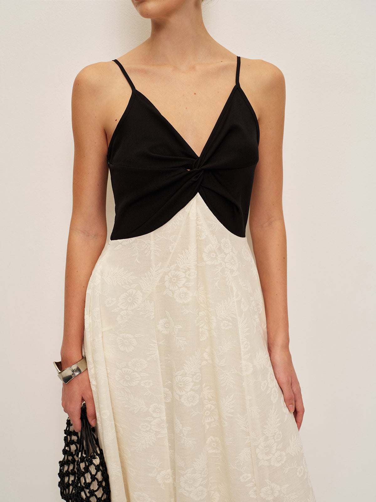 İki Renkli Büküm Ön Askılı Elbise