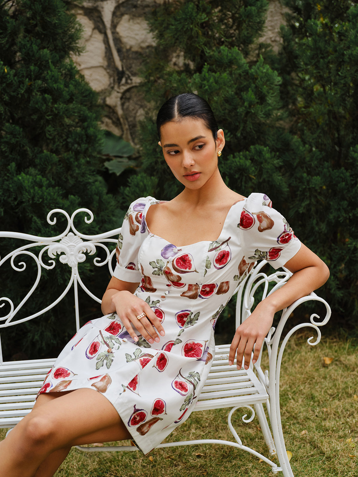 Meyve Desenli Düğmeli Ön Puf Kollu Elbise