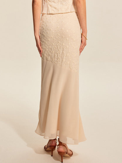 Yarı Şeffaf Çiçek İşlemeli Panel Etek