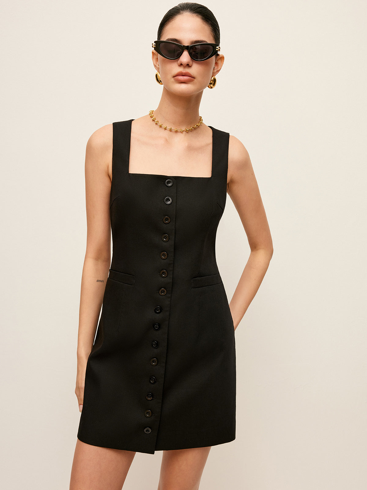 Pamuklu Ve Keten Cepli Düğmeli Ön Elbise