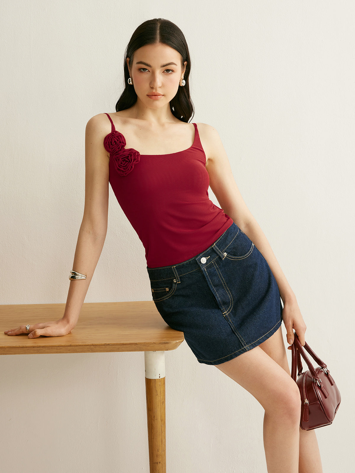 Çiçek Detaylı Atlet Üst