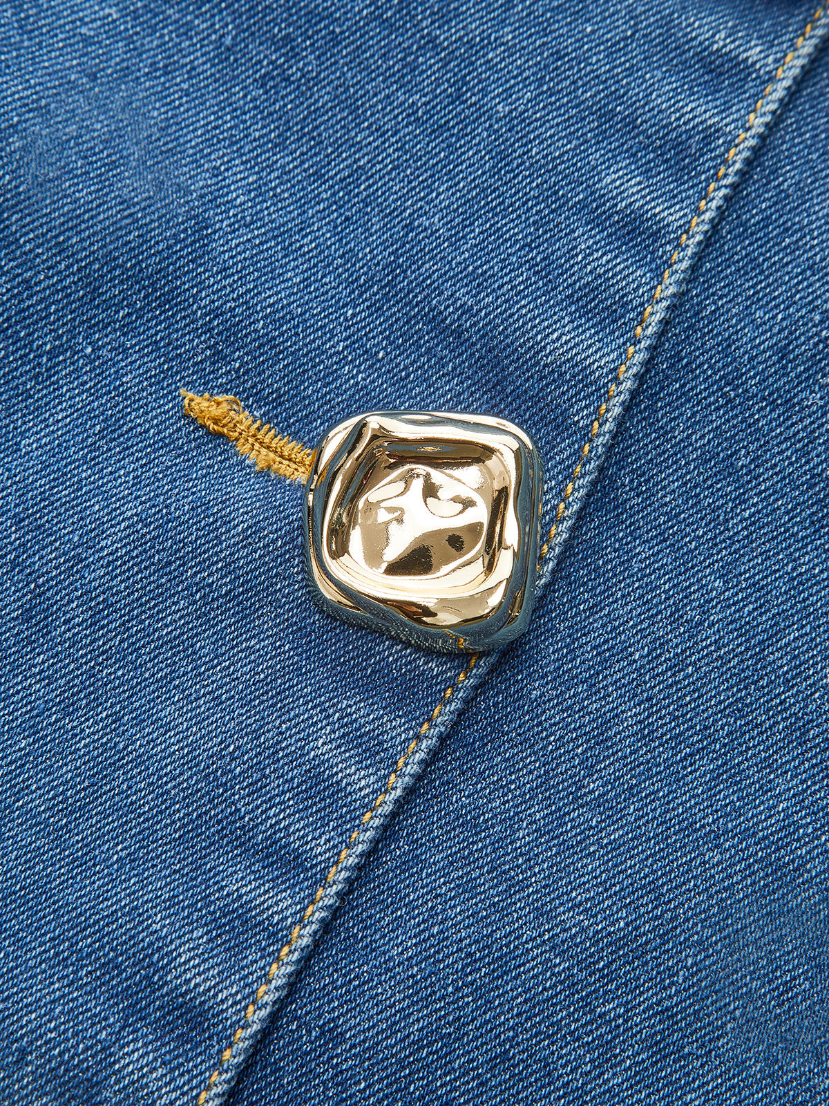 Düğme Detaylı Kot Askılı Üst