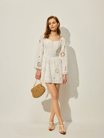 Pamuklu Çiçekli Sırtı Açık Elbise