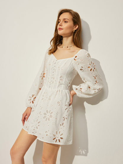 Pamuklu Çiçekli Sırtı Açık Elbise