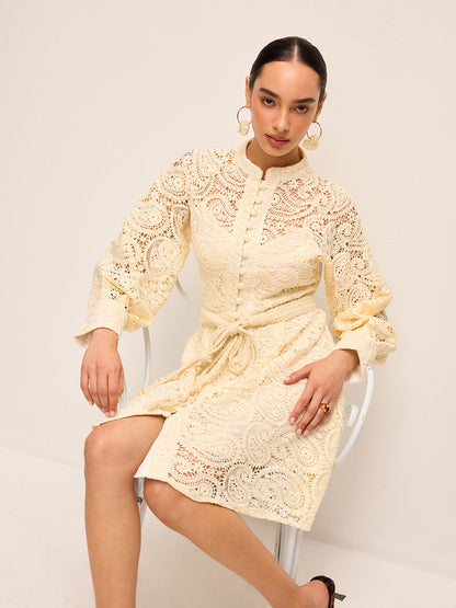 Yarı Şeffaf Dantel Kemerli Elbise