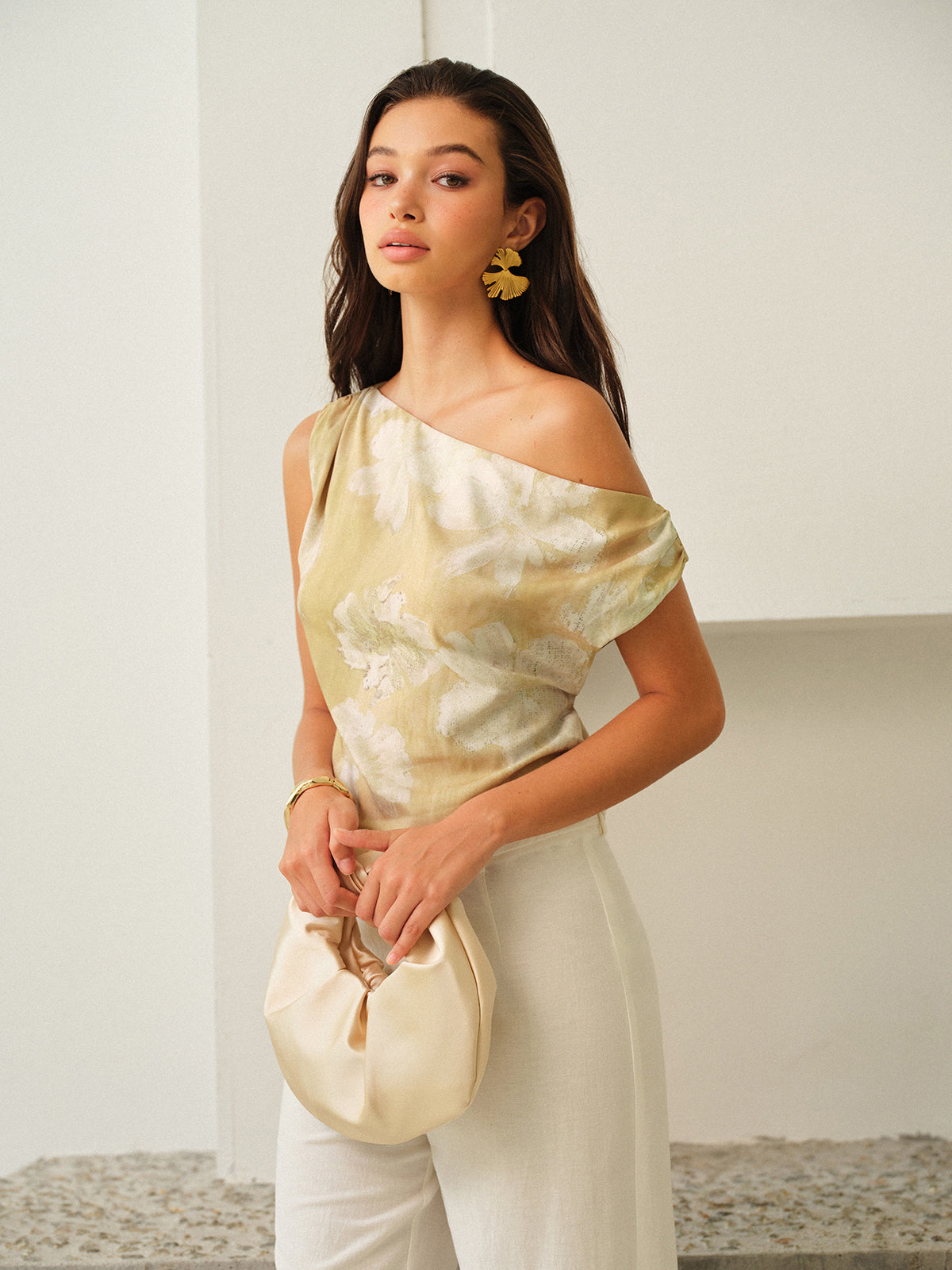 Tek Omuz Çiçek Desenli Üst